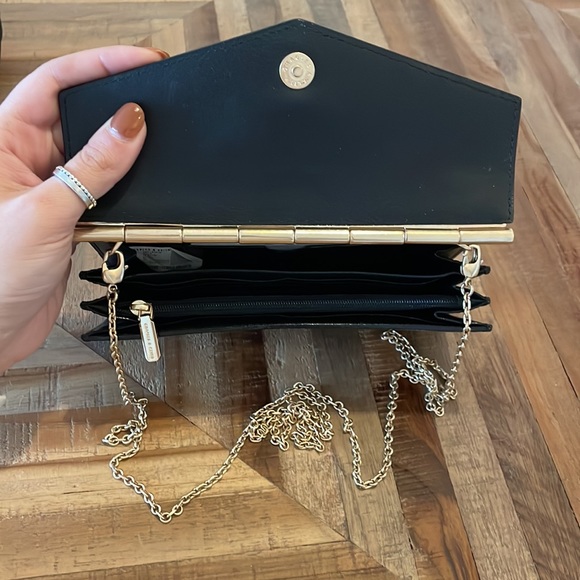 CHARLES & KEITH - CLUTCH - Picture 5 of 7